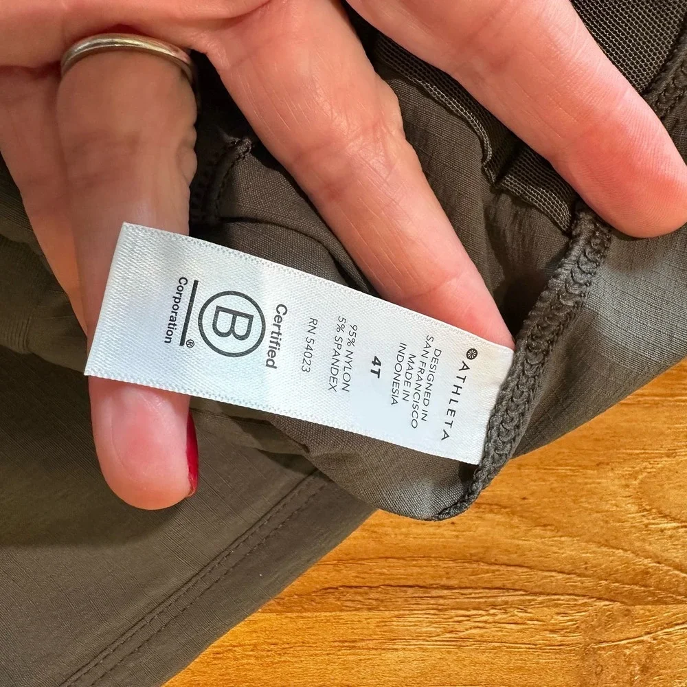 Athleta Trekkie Hike Pant 2021 Active  Gym Elastic Waist‎ Ankle Zippered Pockets